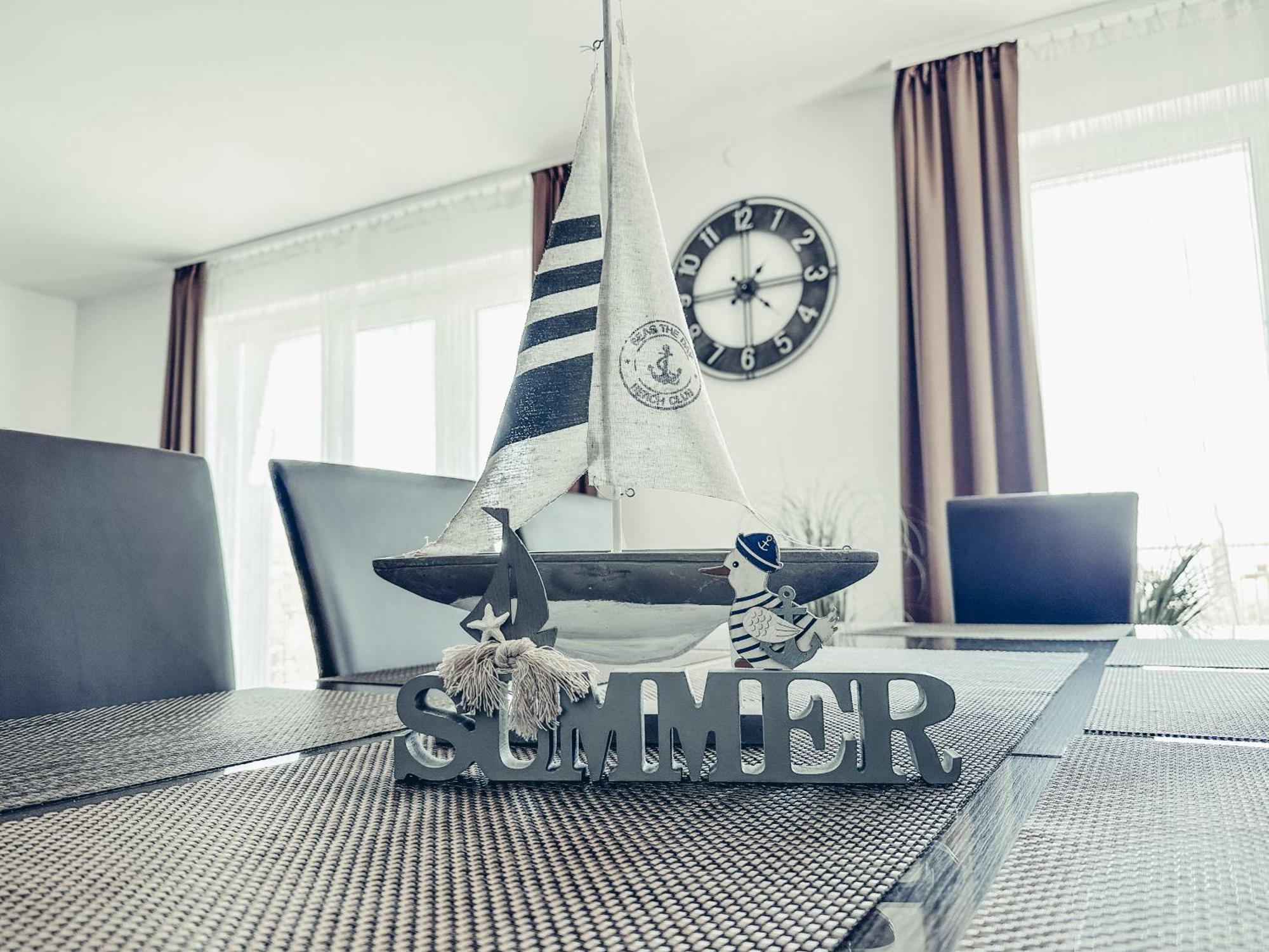 Aranyeso Apartmanhazak No.1 Balatonalmadi Luaran gambar