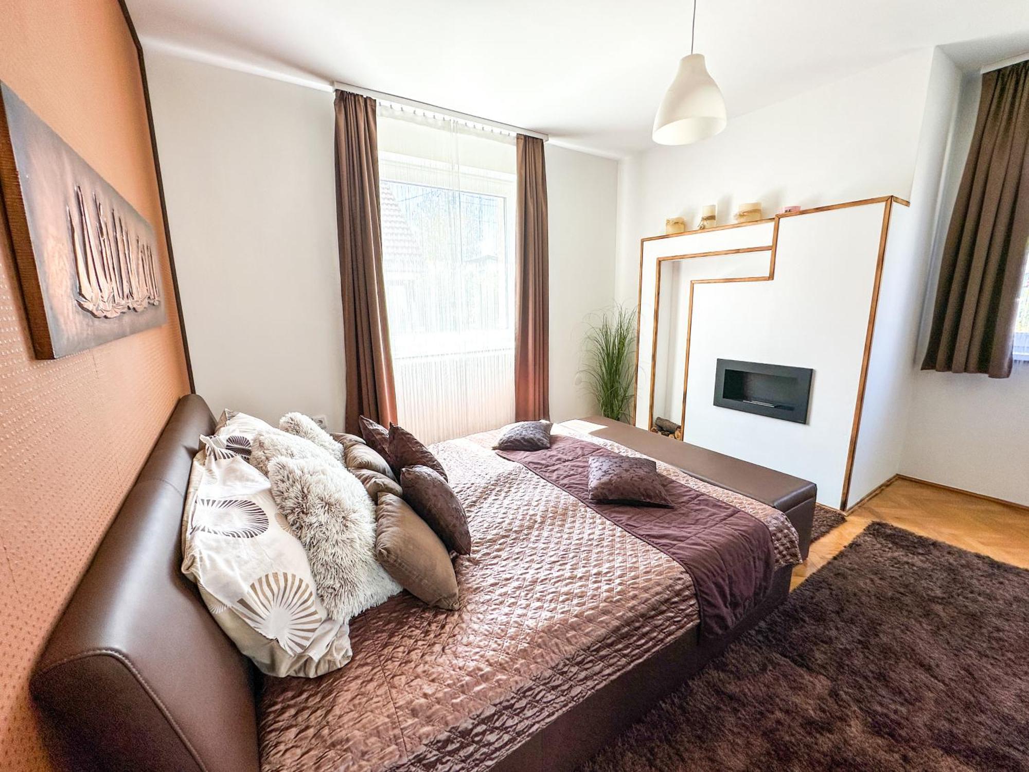 Aranyeso Apartmanhazak No.1 Balatonalmadi Luaran gambar